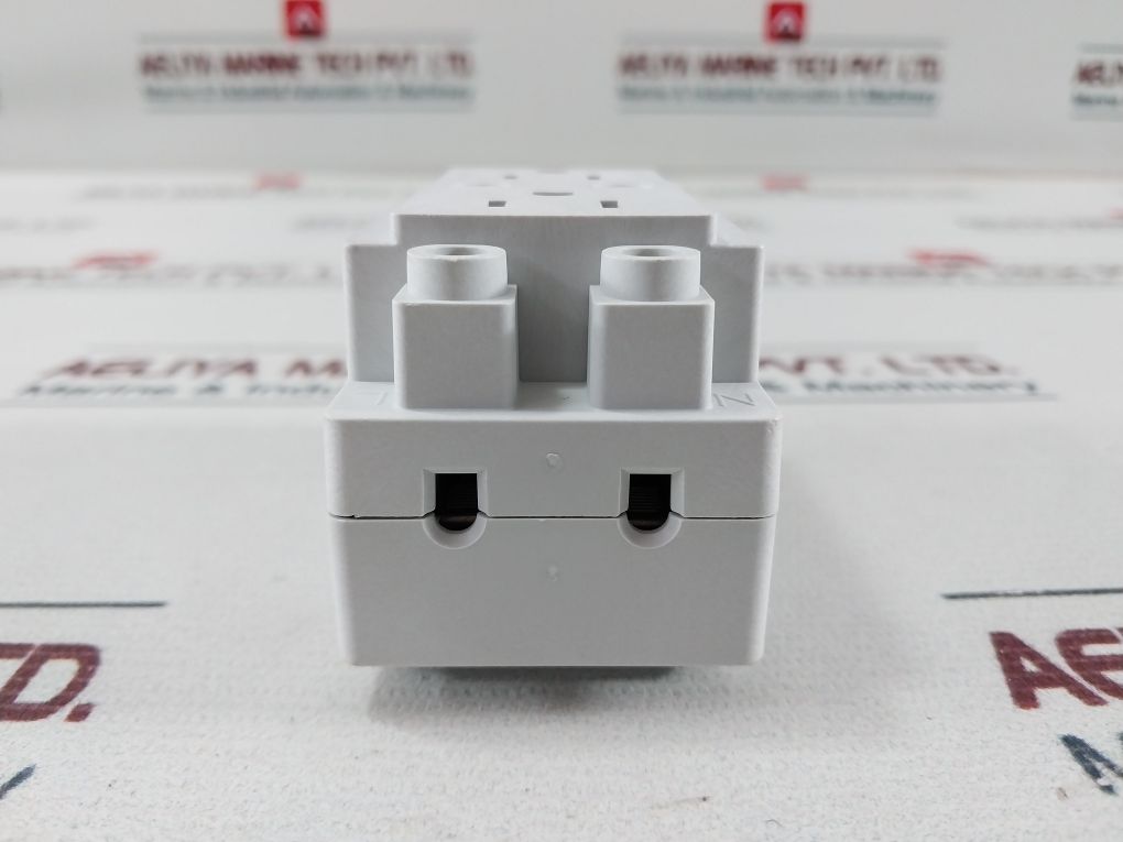 Abb 1Sna892461R1500 Recepacle Rail Mounted