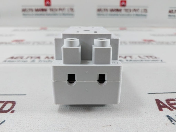 Abb 1Sna892461R1500 Recepacle Rail Mounted