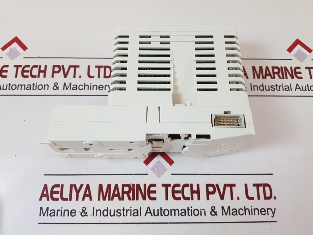 Abb 3Bse008508R1 Digital Input Module Pr:D With 3Bse013232R1 Pr:G Base Unit
