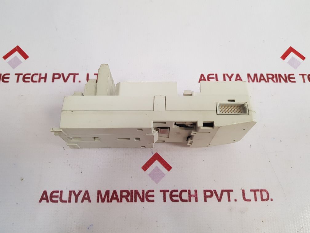 Abb Tu811V1 Compact Module Termination Unit 3Bse013231R1 Used