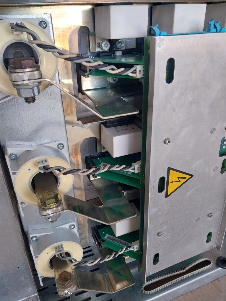 Abb Acs600 Multidrive Acw6341390600000300902/Acw6441390600000300900