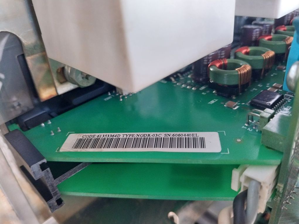 Abb Acs600 Multidrive Acw6341390600000300902/Acw6441390600000300900