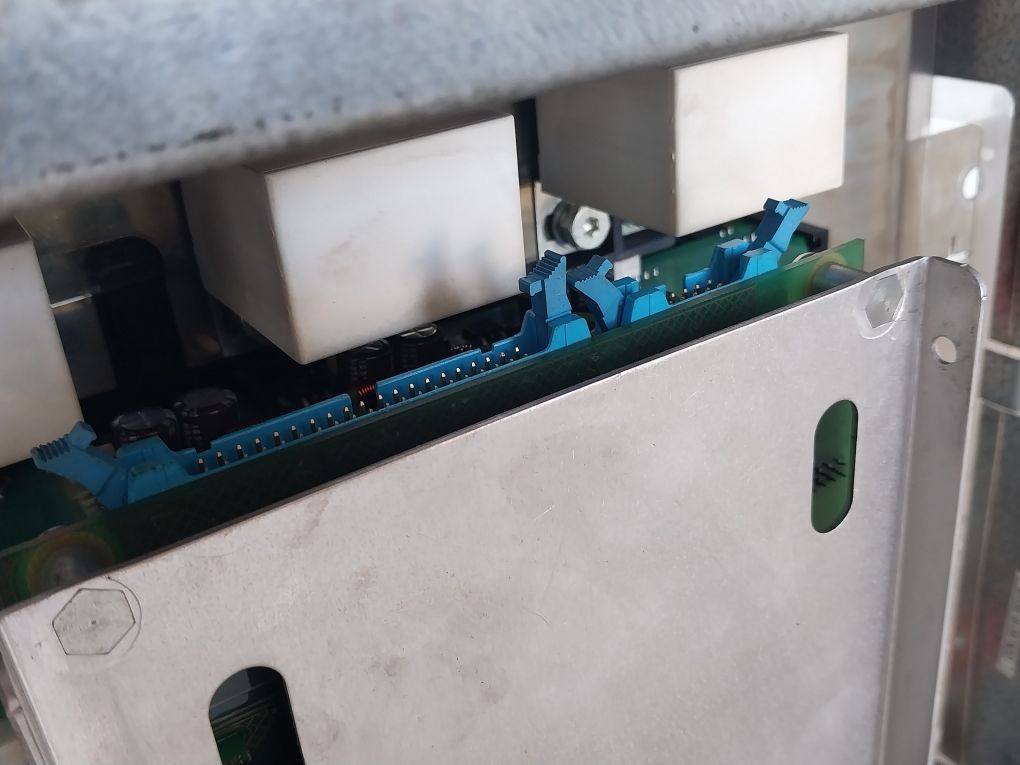 Abb Acs600 Multidrive Acw6341390600000300902/Acw6441390600000300900