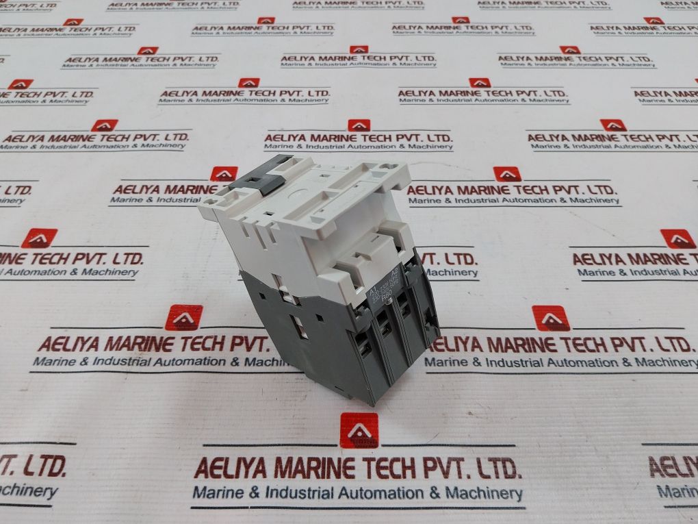 Abb A30-30-01 Contactor 1Sbl281001R8001 3Ph 65A 1000V