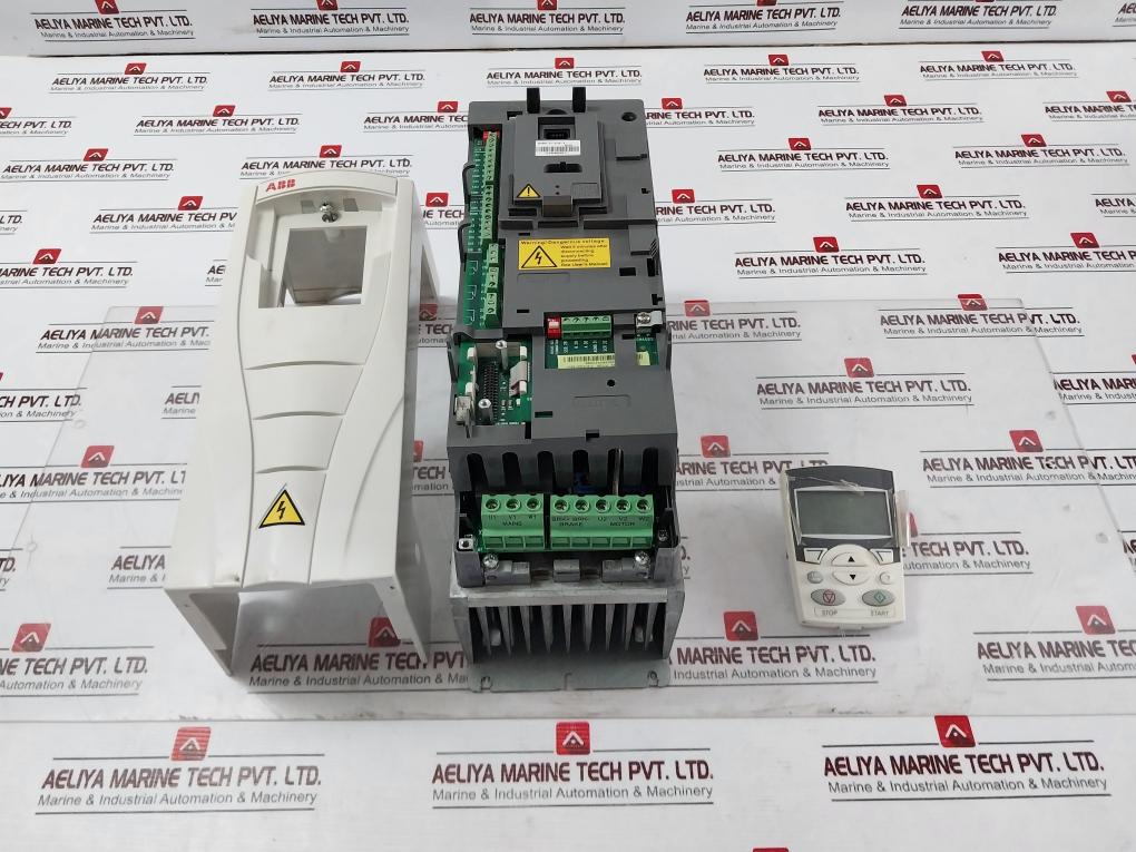Abb Acs550-01-012A-4 Inverter Drive Smio-01C Ip21 Rev W