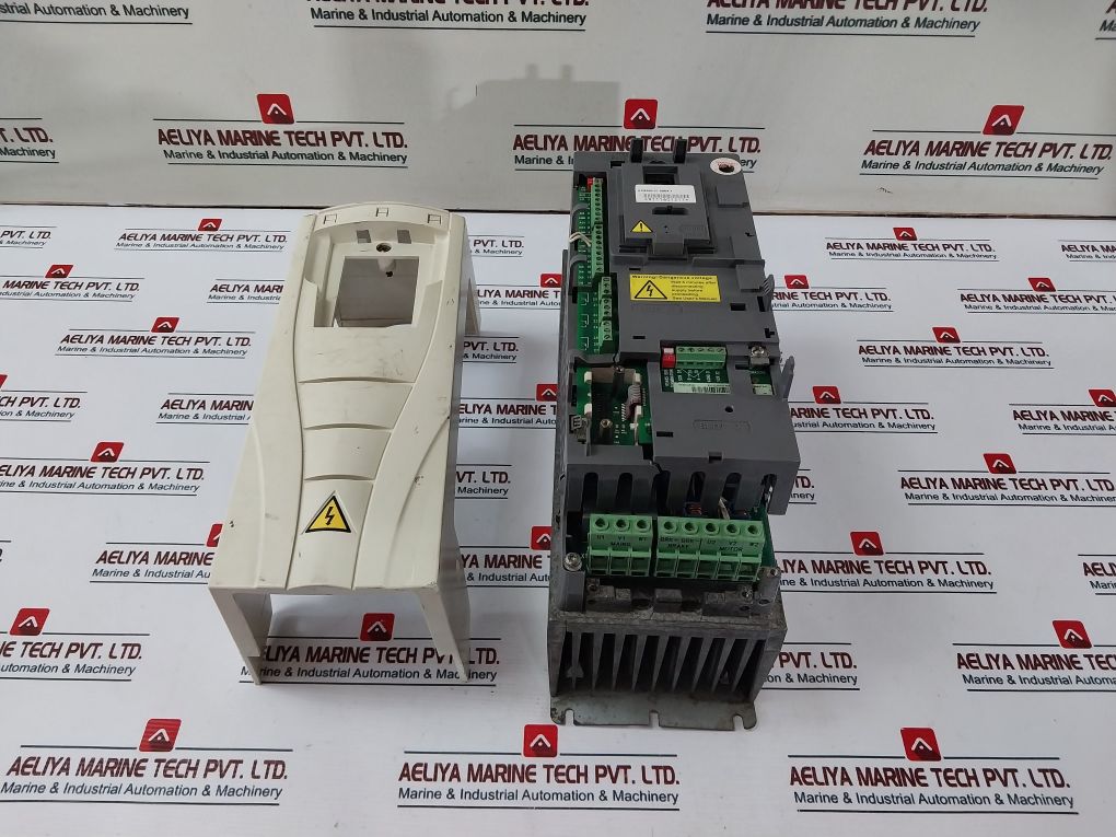 Abb Acs550-01-08A8-4 Frequency Converter 