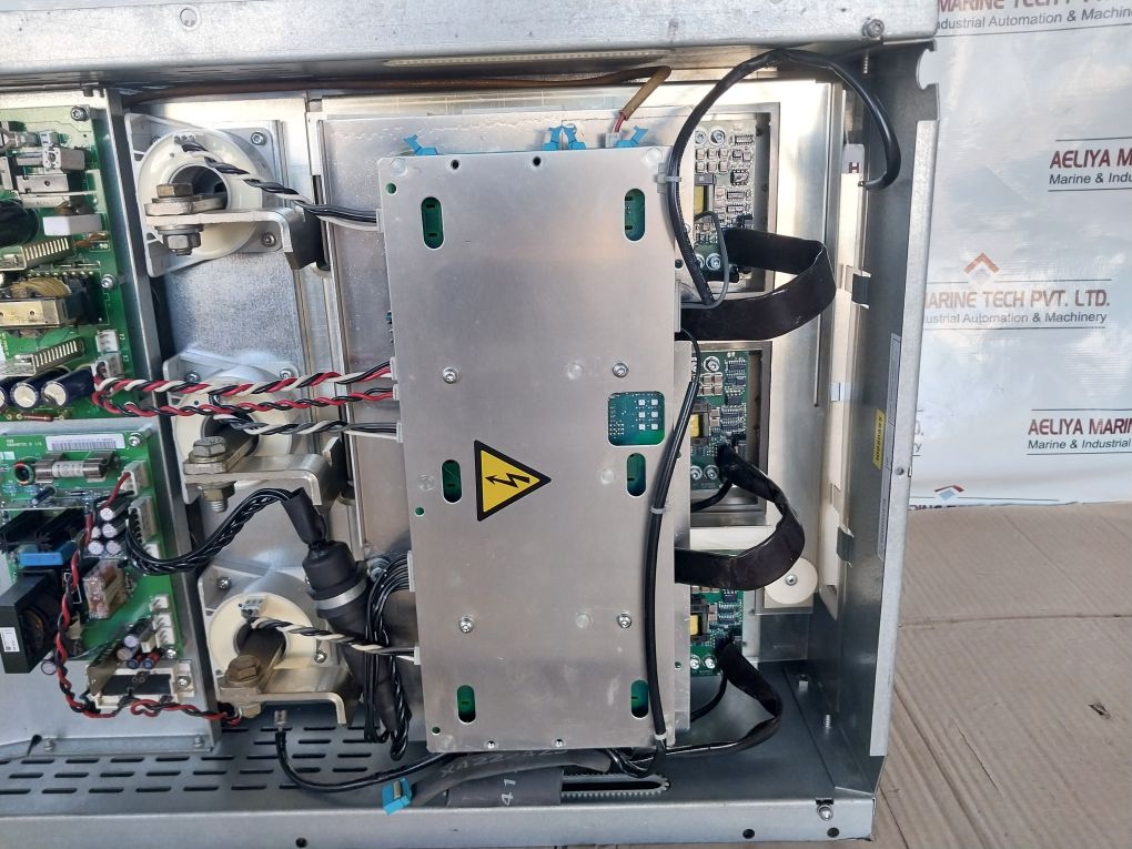 Abb Acw6441390600003300902+V991 Acs600 Multidrive Module