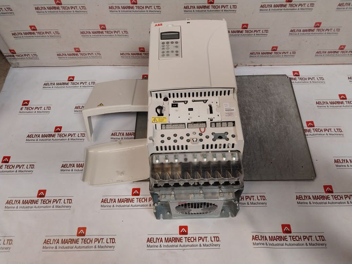 Abb Acs800-01-0140-5+C132 Drive Control Panel