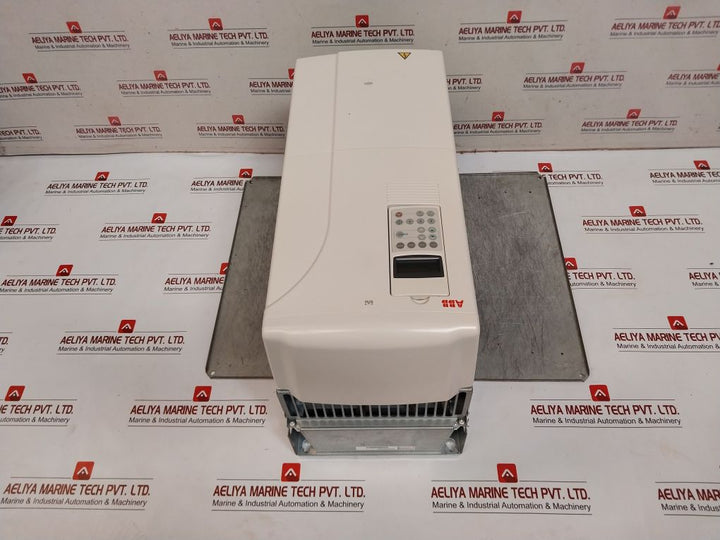 Abb Acs800-01-0140-5+C132 Drive Control Panel