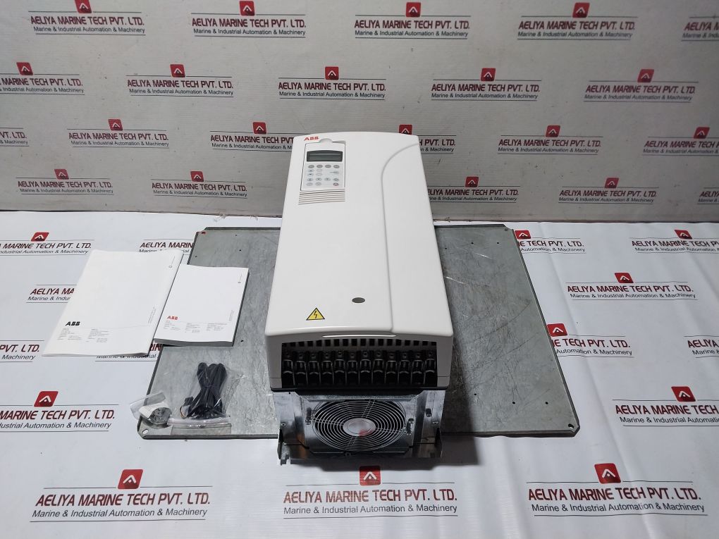 Abb Acs800-01-0105-5+C132 Drive Control Panel Cpd 312R Ip21