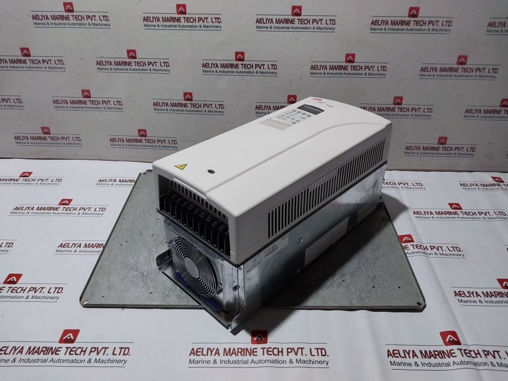 Abb Acs800-01-0105-5+C132 Drive Control Panel Cpd 312R Ip21