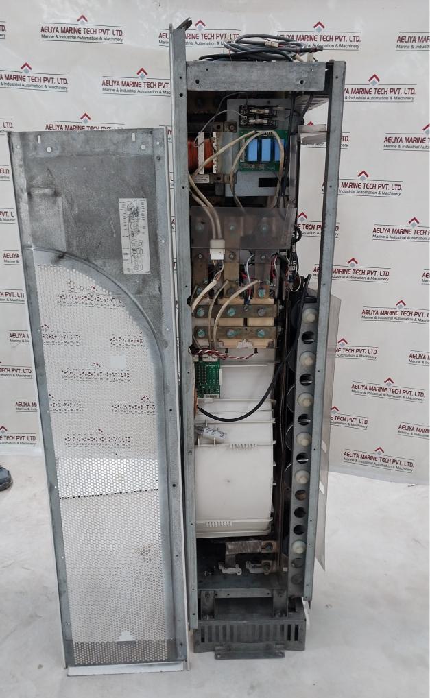 Abb Acs800-04-0400-3 Frequency Converter Aibp-51/Ainp-01/Apow-01/Aint-02