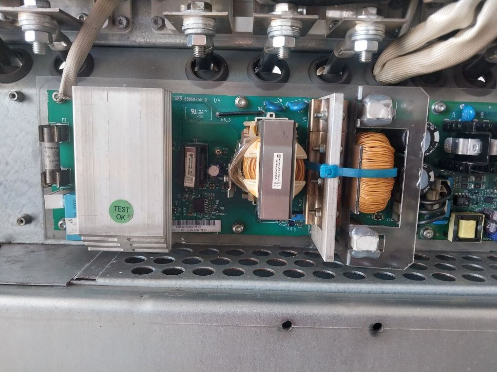 Abb Acs800-104-0580-7+C126+E205+V991 63 Hz