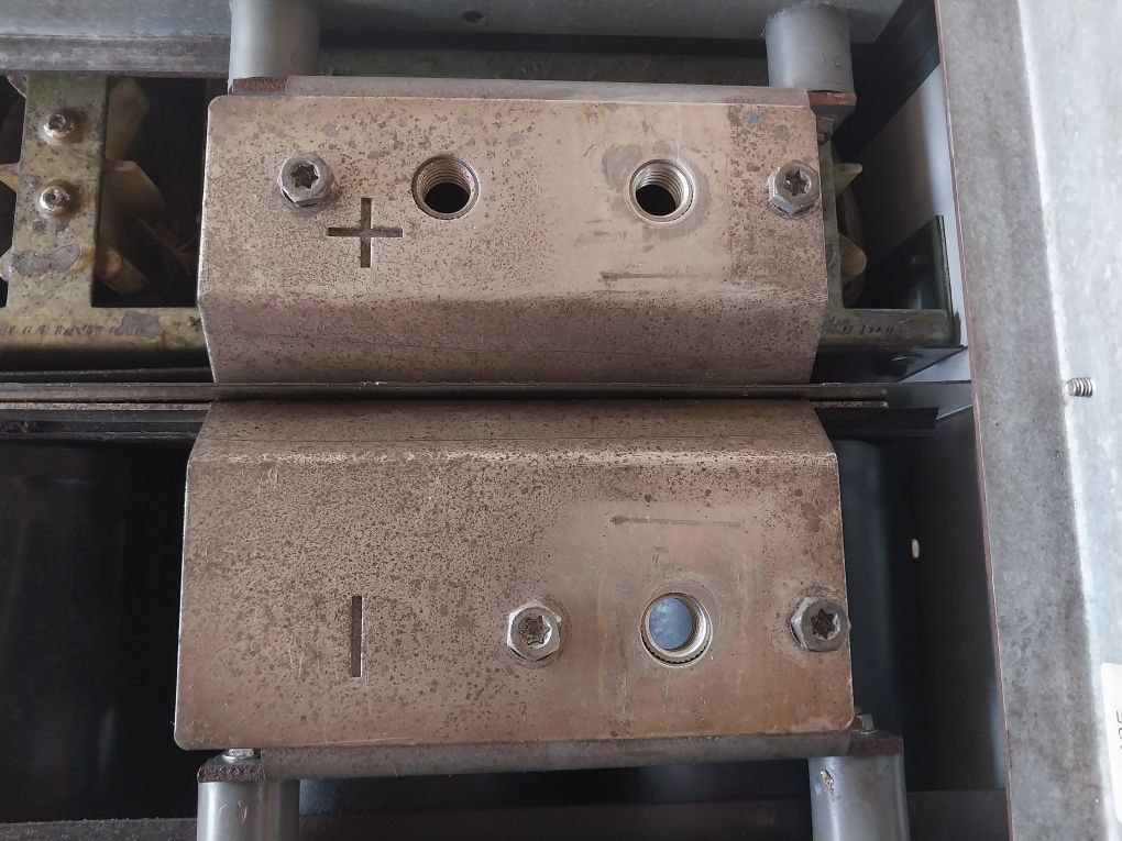 Abb Acs800-104-0580-7+C126+E205+V991 Inverter