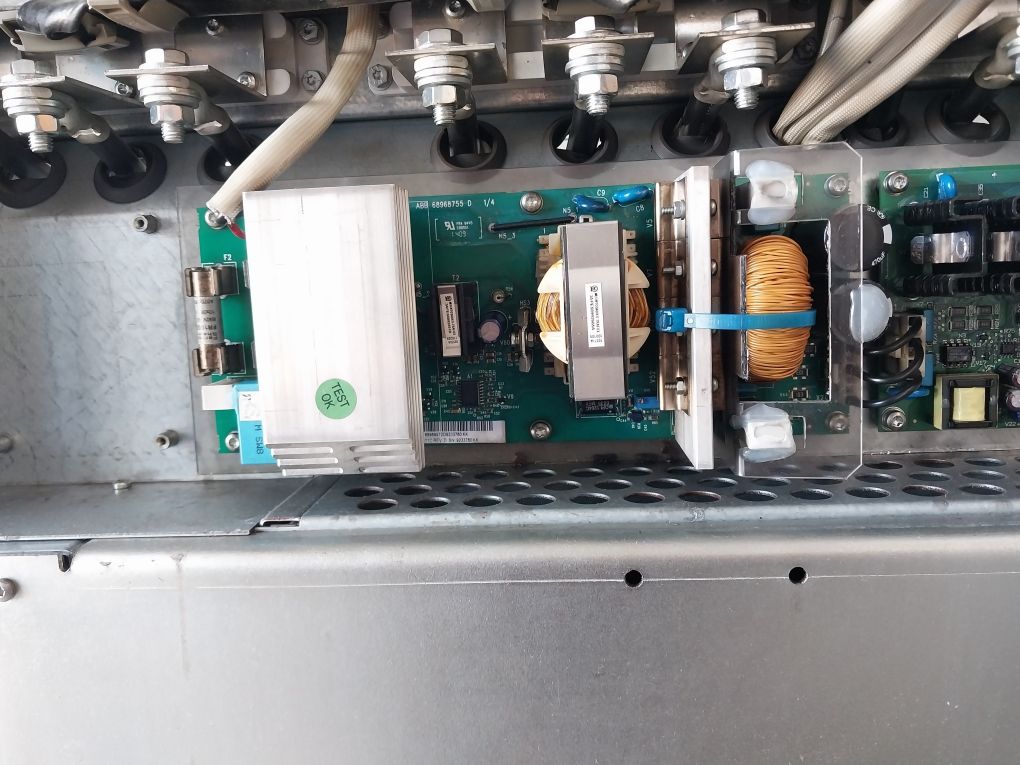 Abb Acs800-104-0580-7+C126+E205+V991 Inverter