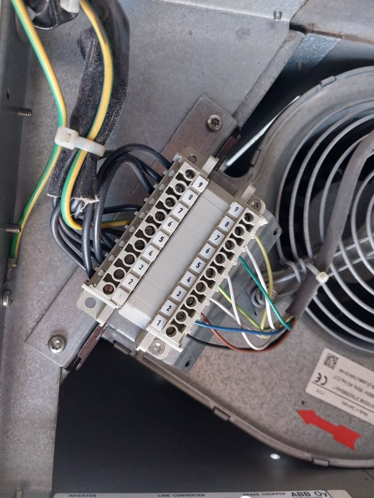 Abb Acs800-104-0580-7+C126+E205+V991 Fr4