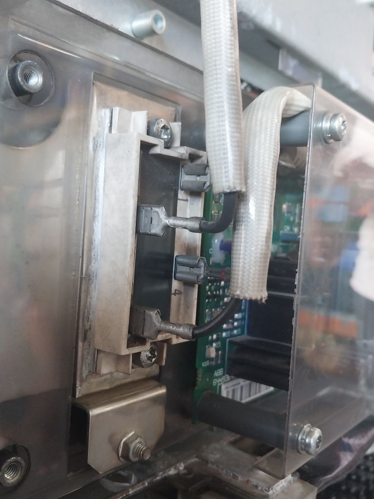 Abb Acs800-104-0580-7+C126+E205+V991 Inverter Modules