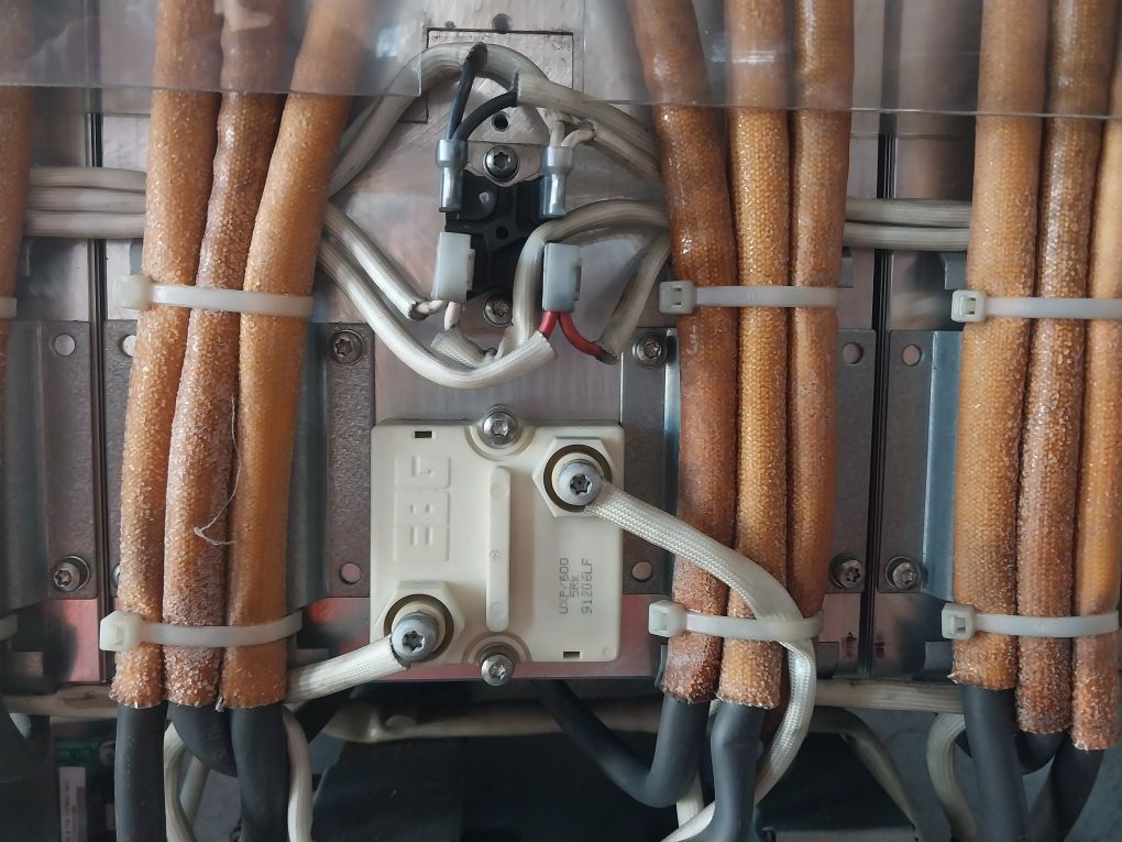 Abb Acs800-104-0580-7+C126+E205+V991 94V