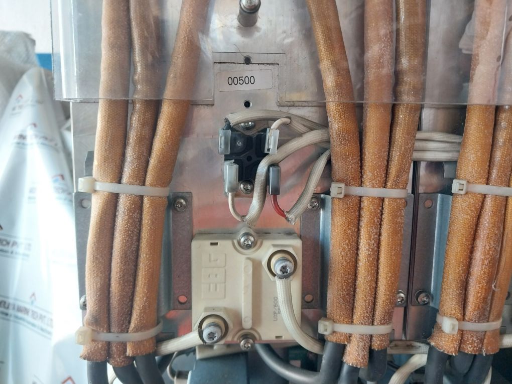 Abb Acs800-104-0580-7+C126+E205+V991 94V