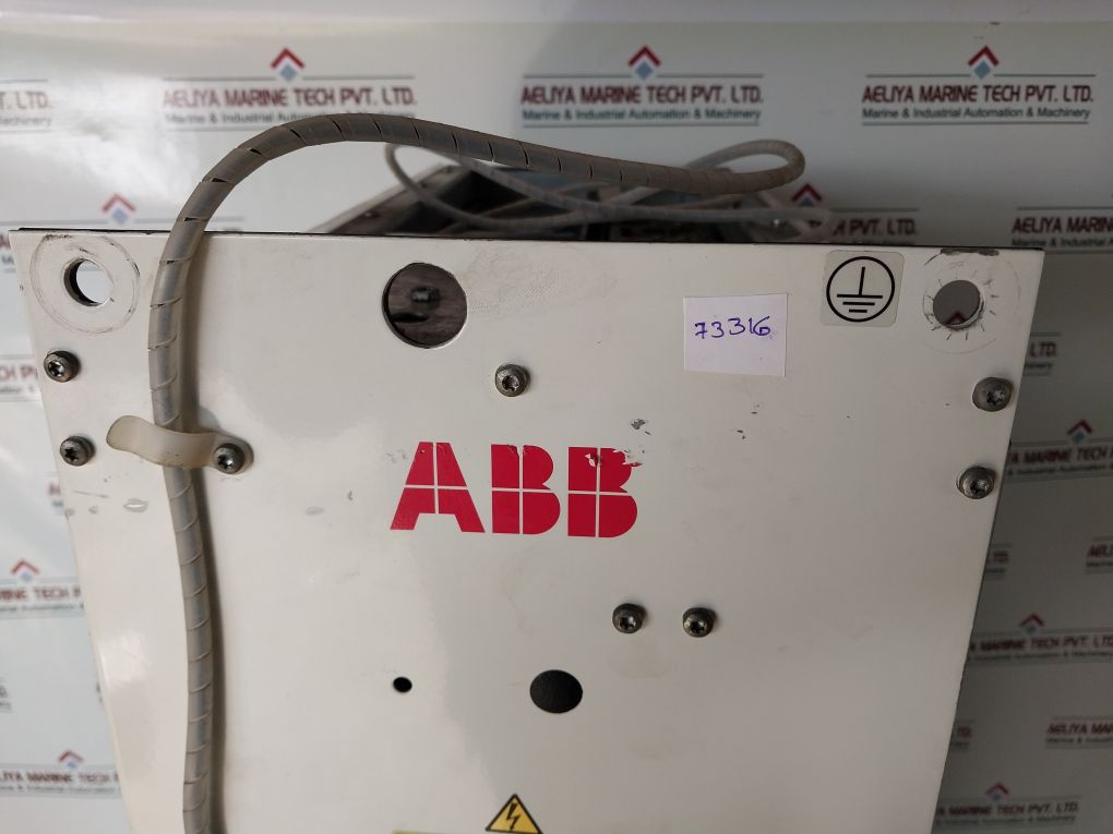 Abb Acs800-104-0580-7+C126+E205+V991 300 Hz