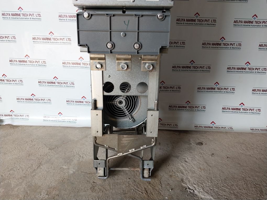 Abb Acs800-104-0580-7+C126+E205+V991 300 Hz