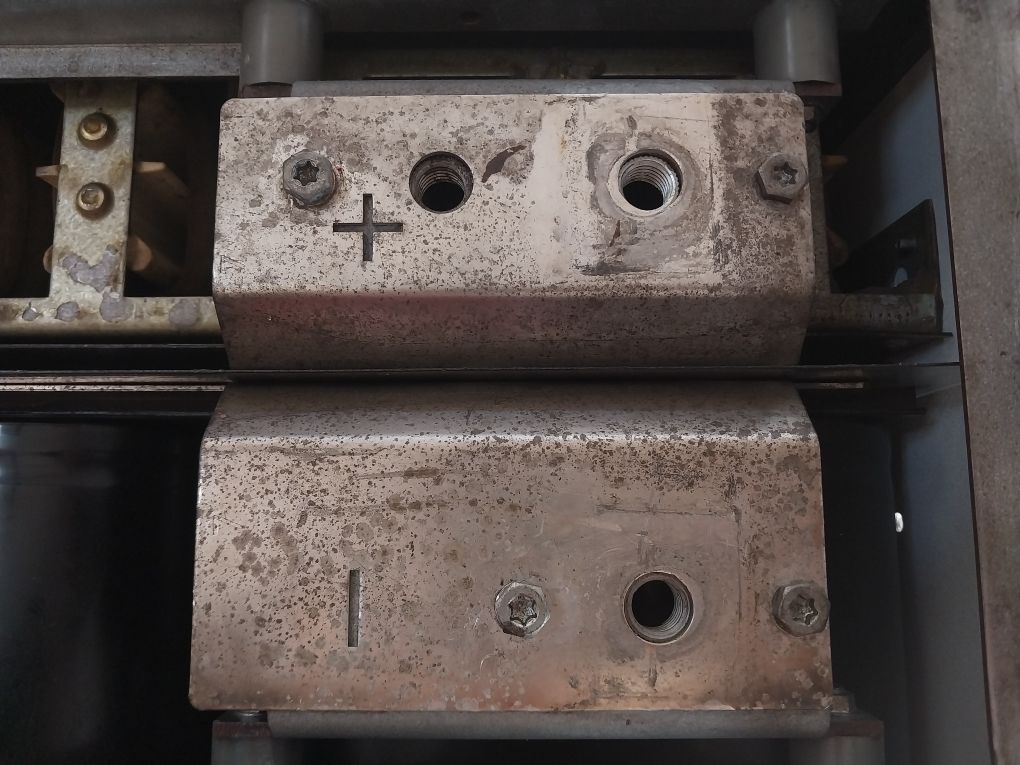 Abb Acs800-104-0580-7+C126+E205+V991 300 Hz