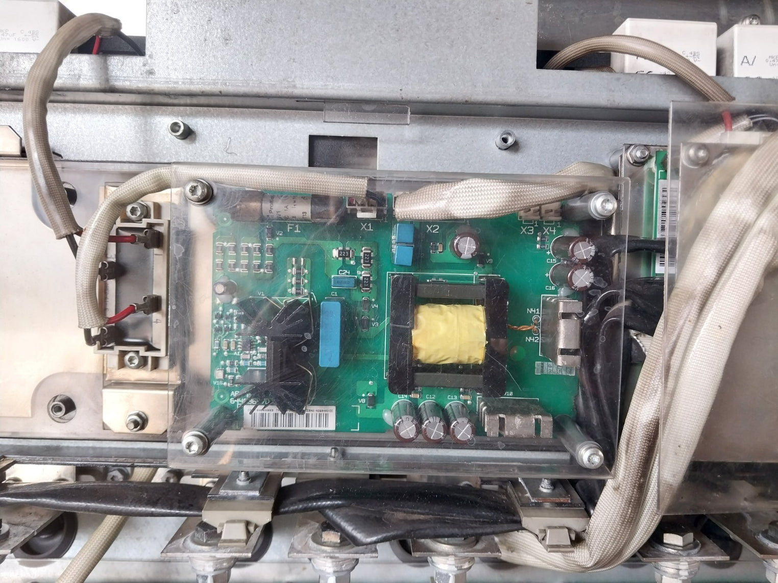 Abb Acs800-104-0580-7+C126+E205+V991 300 Hz