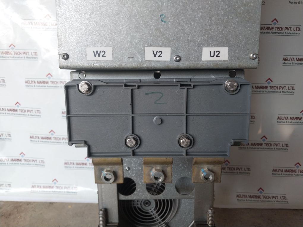 Abb Acs800-104-0580-7+C126+E205+V991 690 V