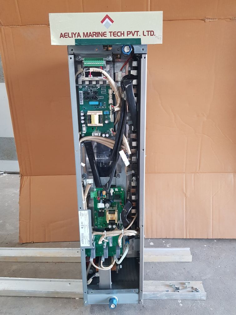 Abb Acs800-104Lc-0700-7+E205+Q950 Inverter Module (Not Working)