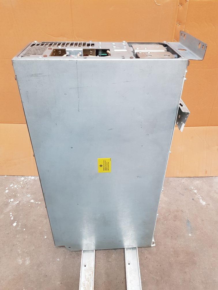 Abb Acs800-104Lc-0700-7+E205+Q950 Inverter Module (Not Working)