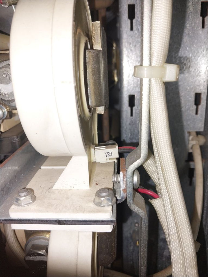 Abb Acs800-704Lc-2150-7 94V 63 Hz