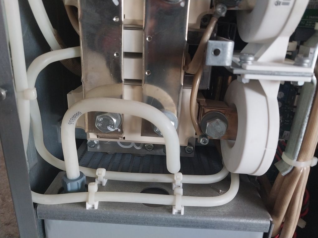 Abb Acs800-704Lc-2150-7 Ip00