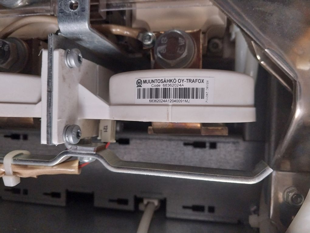 Abb Acs800-704Lc-2150-7 Ip00