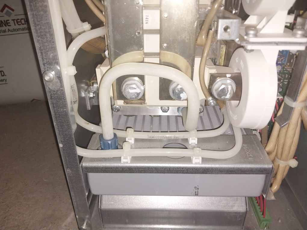 Abb Acs800-704Lc-2150-7 2200 Adc