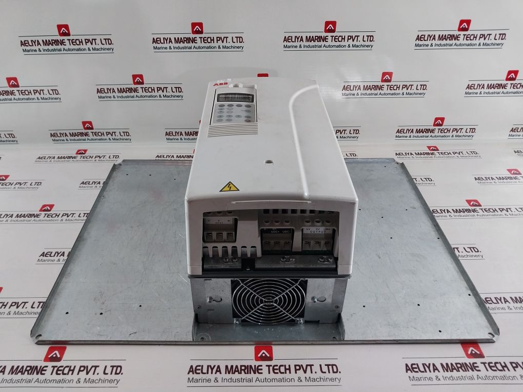 Abb Acs800-u1-0030-5+P901 Enclosed Variable Frequency Drive 380..500Vac