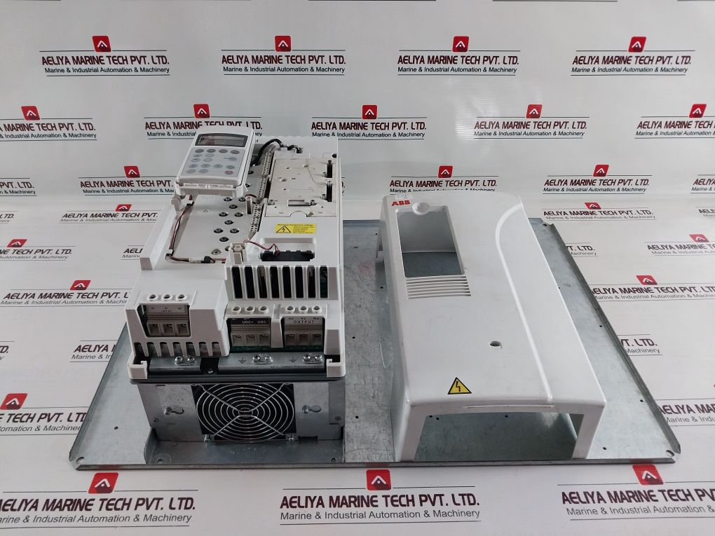 Abb Acs800-u1-0030-5+P901 Enclosed Variable Frequency Drive 380..500Vac