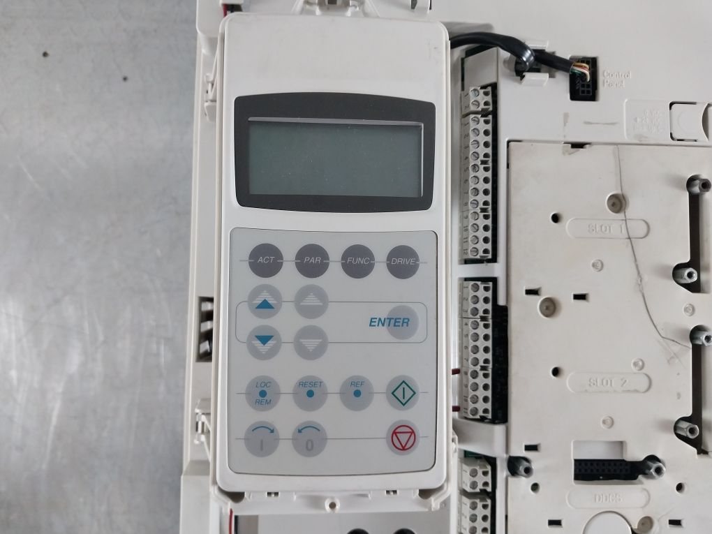Abb Acs800-u1-0030-5+P901 Enclosed Variable Frequency Drive 380..500Vac