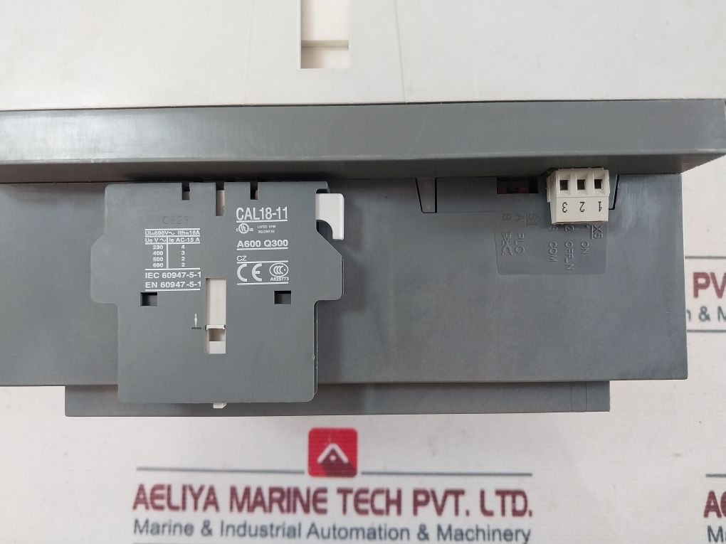 Abb Af400-30 Contactor 550A 600V Ac