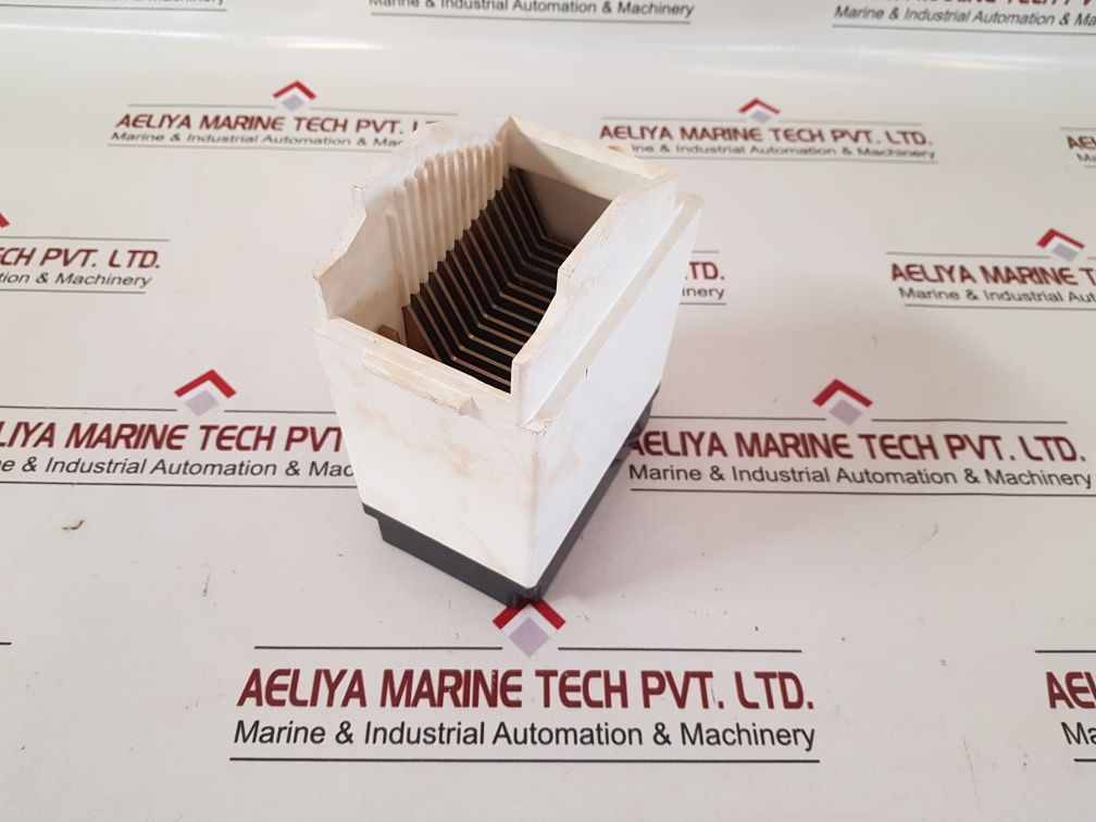 Abb Arc Chute Interruttore-circuit-breaker 239399 R 001