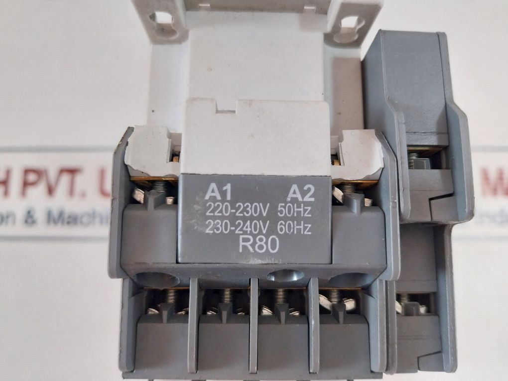 Abb Cal5-11 Auxiliary Contact Block 600Vac/Class 10 Set