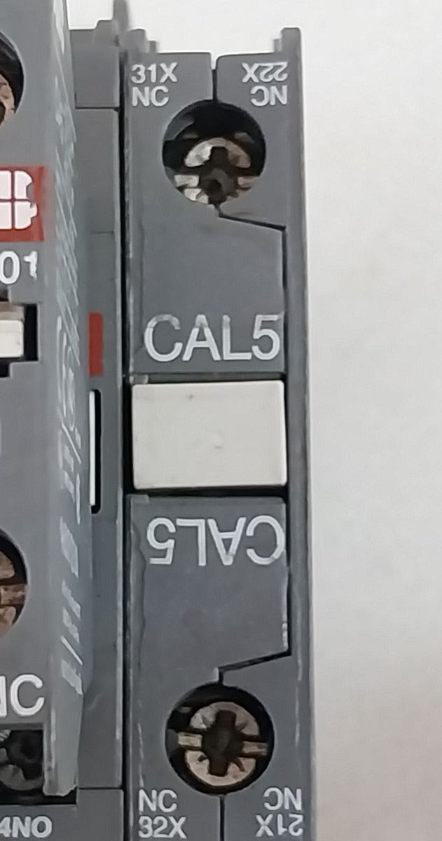 Abb Cal5-11 Auxiliary Contact Block 600Vac/Class 10 Set