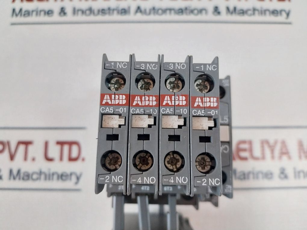 Abb Cal5-11 Auxiliary Contact Block 600Vac/Class 10 Set