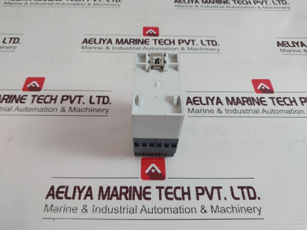 Abb Cm-mpn.52 Multifunction 3 Phase Rms Monitoring Relay 1Svr650487R8300