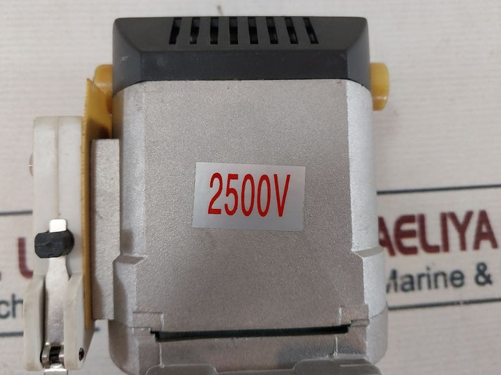 Abb Cnilx 0021 Mando Motor G3/G5 110V Cc/Ca 2500V