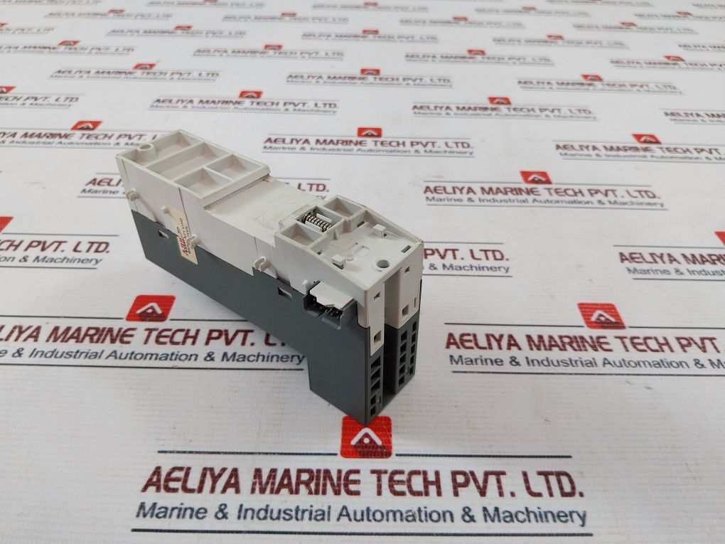 Abb Dx561 B4 Digital Input/Output Module 1Tne968902R2301