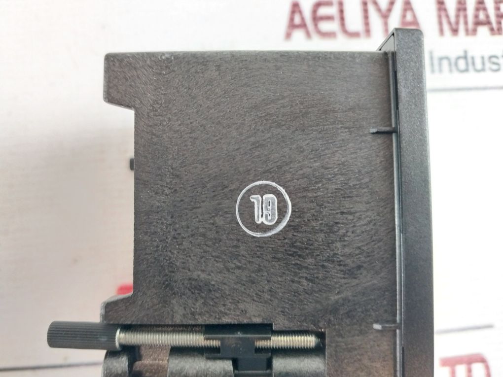 Abb Eq72 Ammeter 1000/1A Red Mark 760A