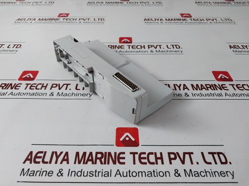 Abb Hbs01-fpn Horizontal Module Mount Base