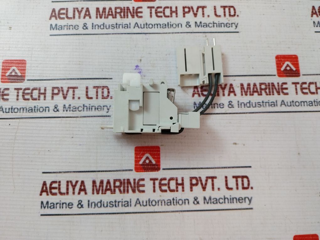 Abb Kt5S4 Circuit Breaker Accessory 1Sd A054872 R1 Set