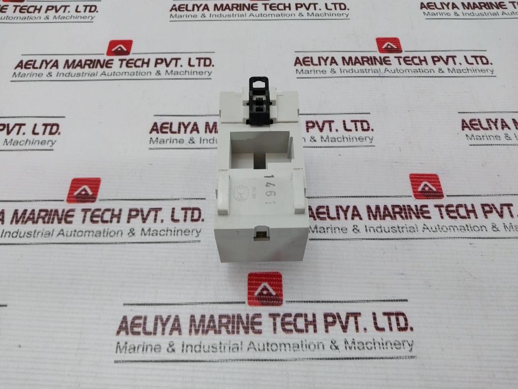 Abb M1174 Socket