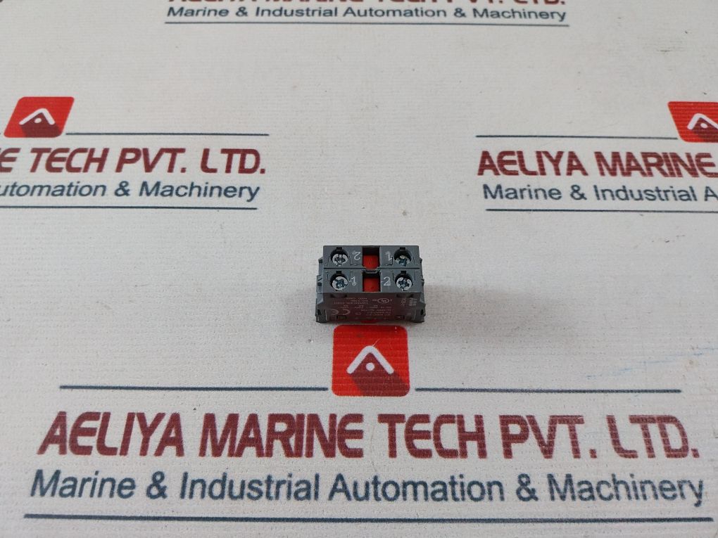 Lot Of 2x Abb Mcb-01 Contact Block 690V 10A